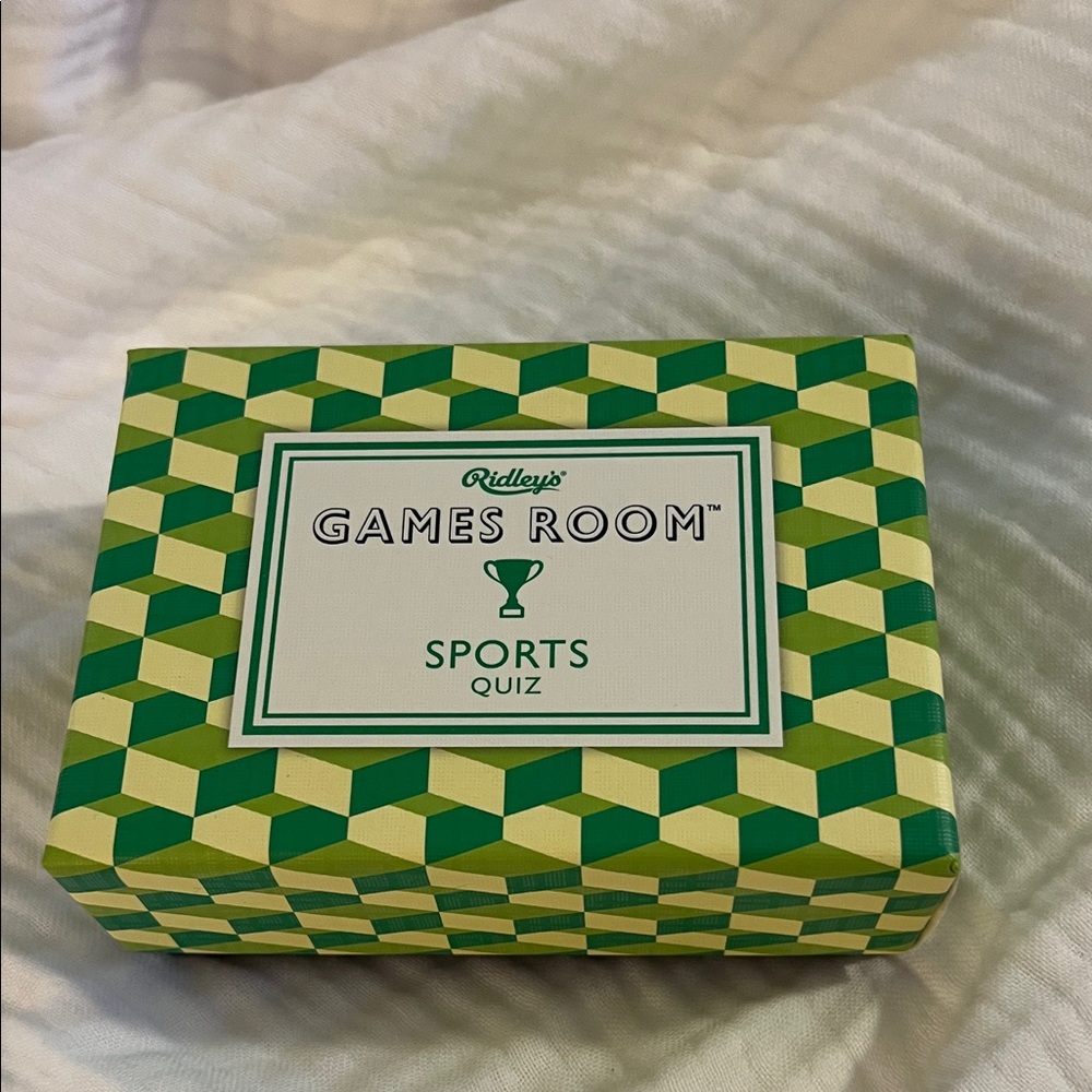 Sports Quiz Card Game - Green and Yellow